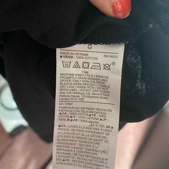 Old Navy Everyday Tee - Picture 7 of 7